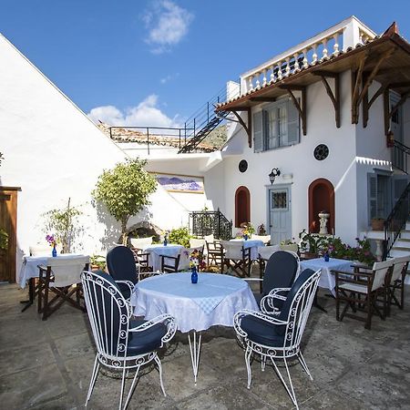 Achilleas Pension Hidra Exterior foto